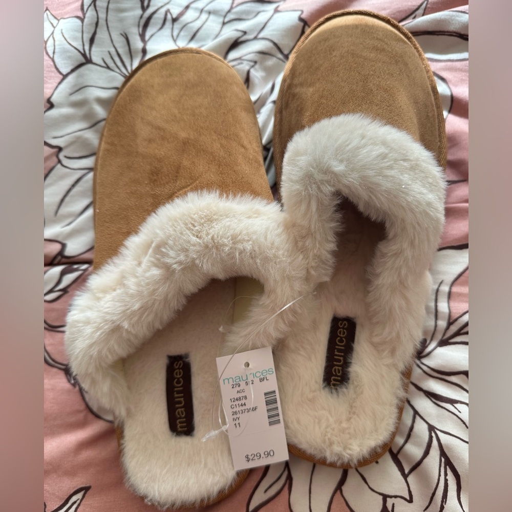 Tan Clogs with fuzzy interior slides